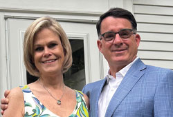 Peter ’93 and Meredith Gallo. Link to their story